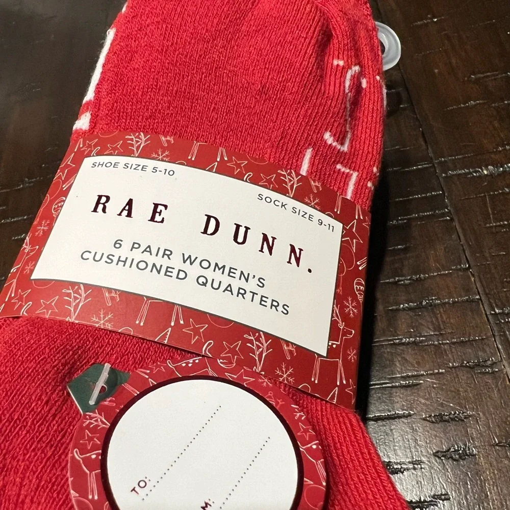 Rae Dunn Women’s Red Christmas Cushioned Quarter Length Socks 6 pairs